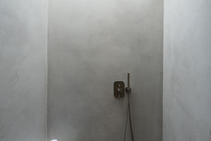 Room 81 of 118