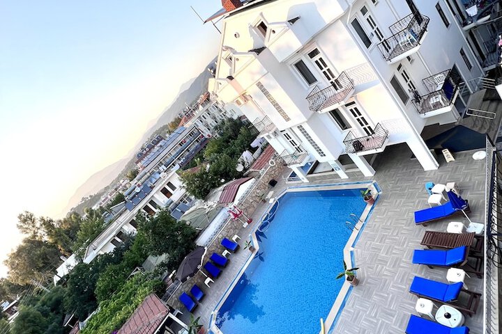 Hotel 73 of 89