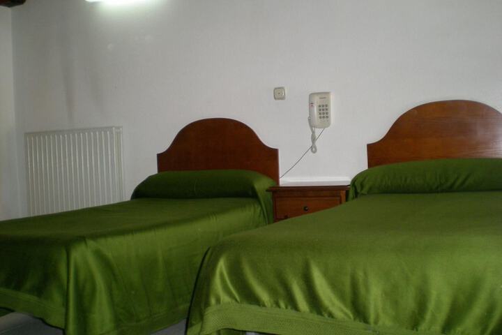 Room 9 of 30