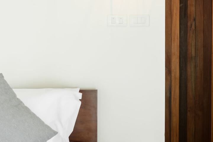 Room 47 of 148
