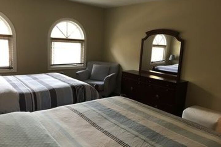 Room 5 of 28