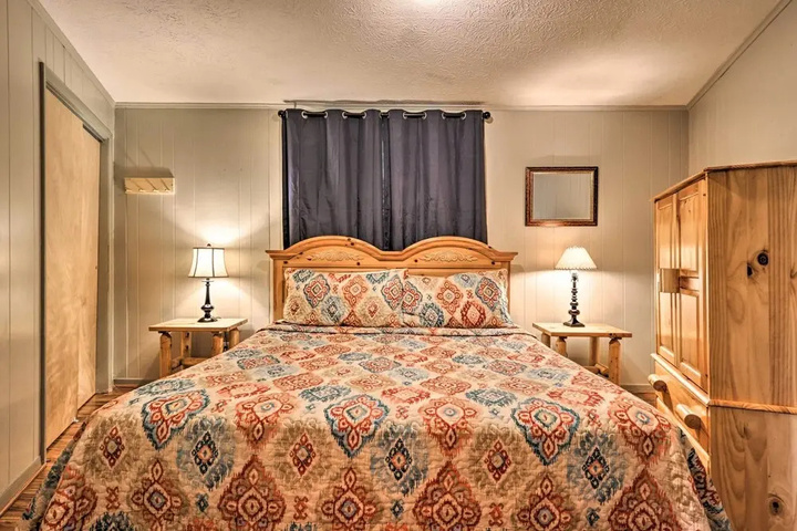 Image of Gatlinburg House w / Pool Table & Forest Views!