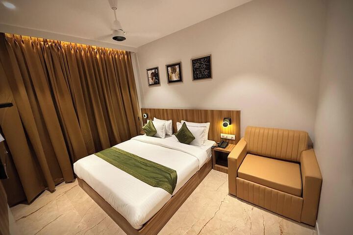 Room 49 of 156