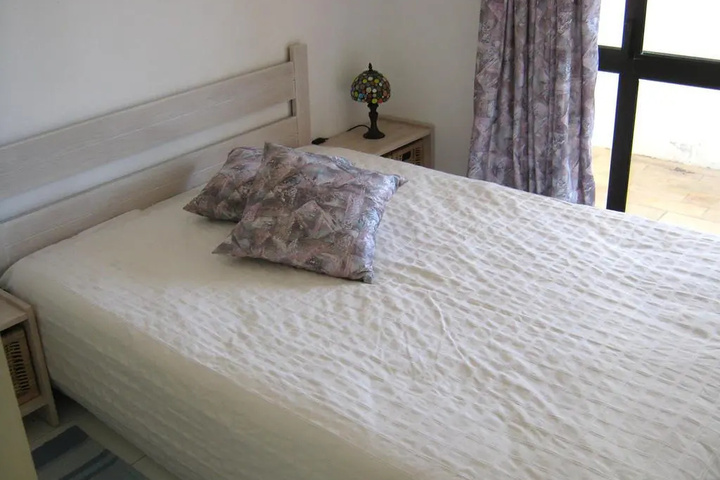 Room 2 of 5