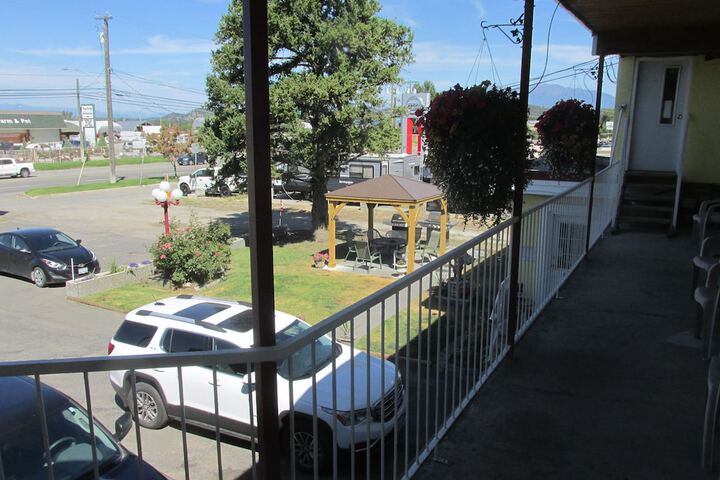 Terrace/Patio 132 of 132