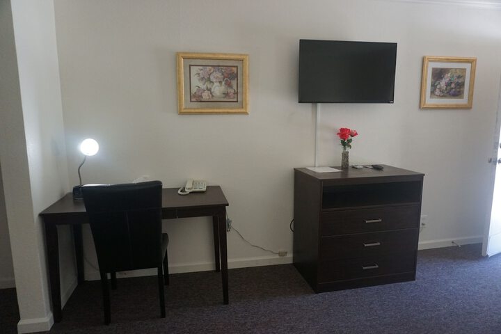 Room 26 of 39
