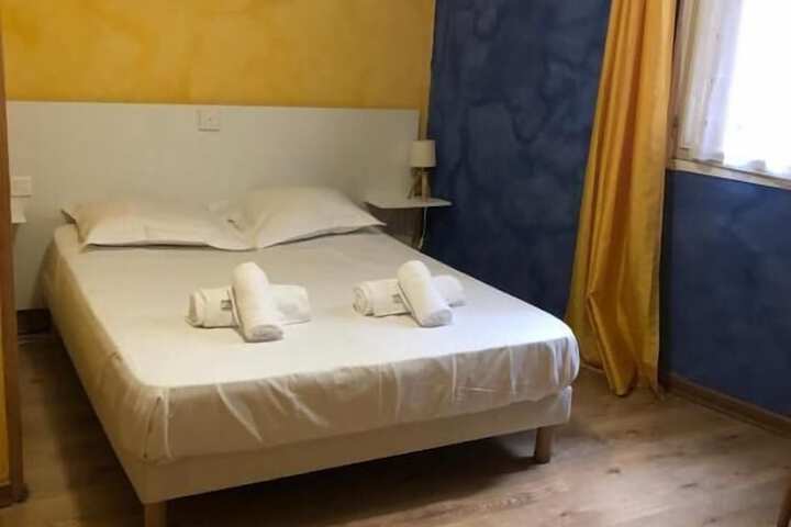 Room 3 of 19