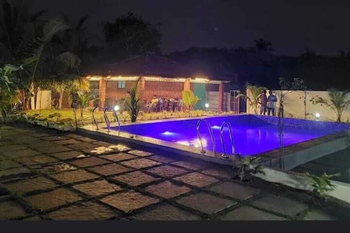 Pool 14 of 36