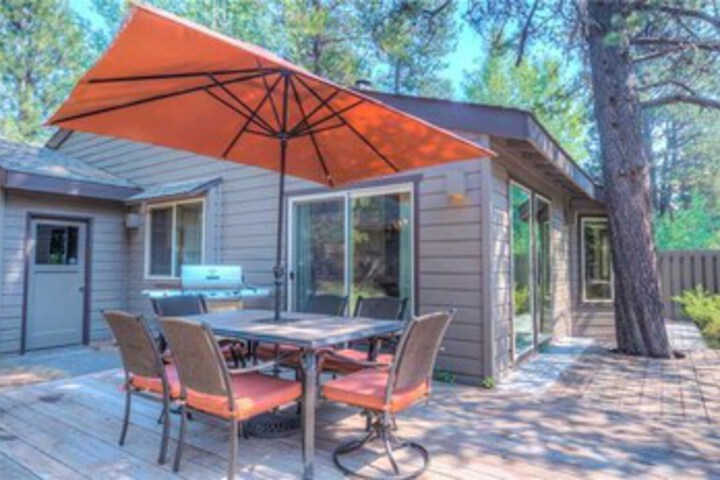 Terrace/Patio 15 of 17