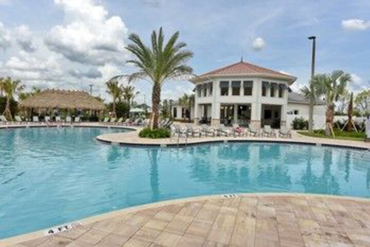 Pool 21 of 27