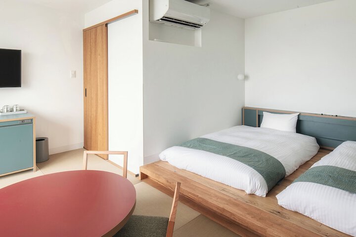 Room 30 of 74