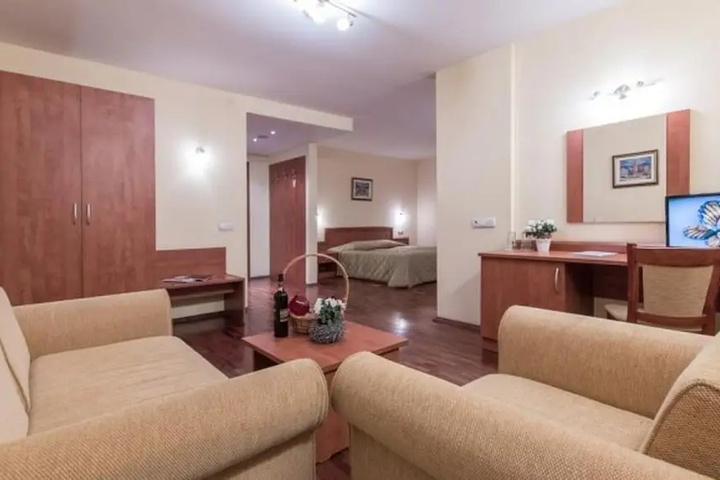 guest_rooms
