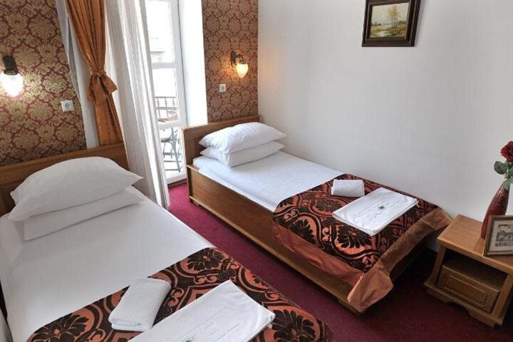 HOTEL LATINSKI MOST