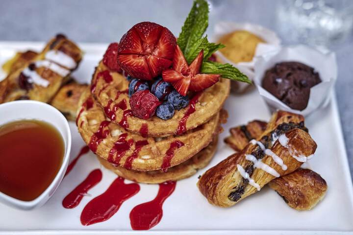 Breakfast/Coffee Service 66 of 103