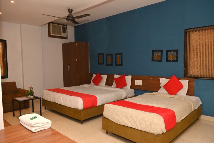 Room 14 of 20