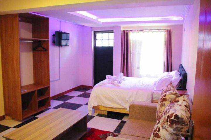 Room 9 of 22
