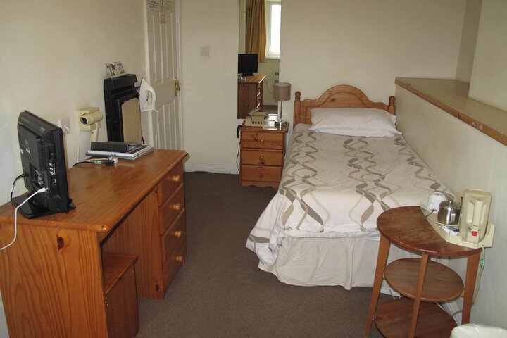 Room 6 of 39