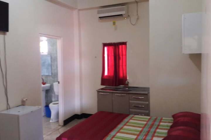Room 3 of 40
