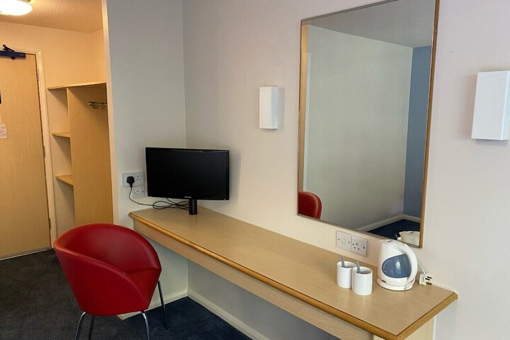 Room 3 of 15