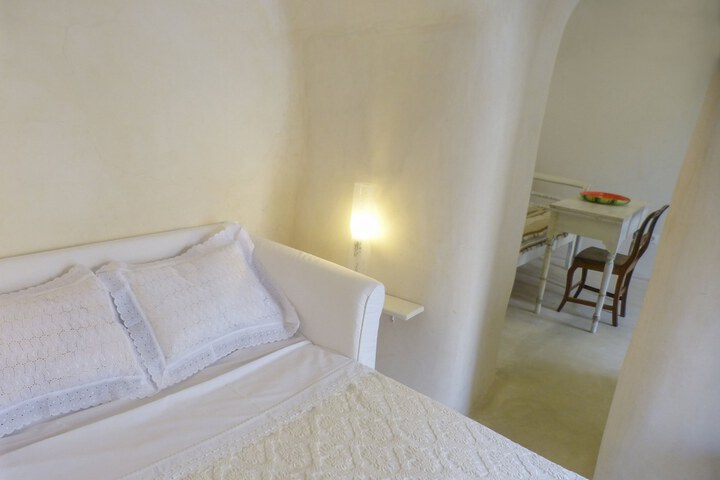 Room 25 of 29