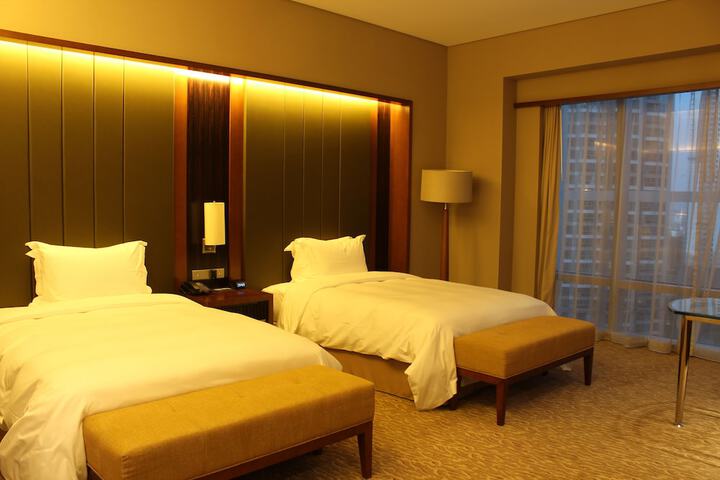 Room 14 of 71