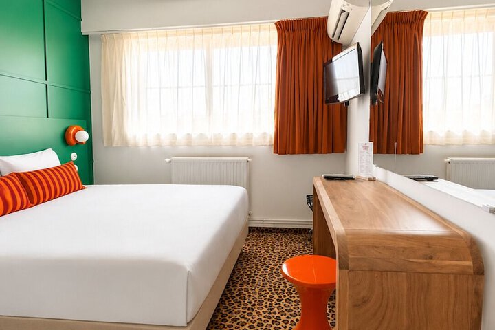 Room 69 of 119
