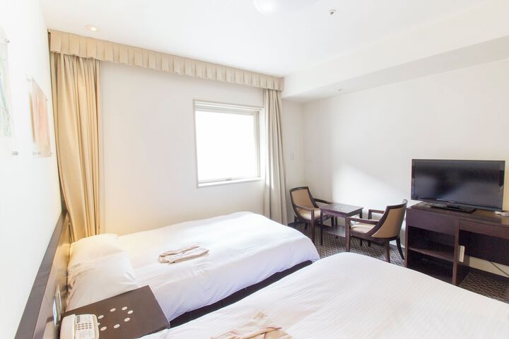 Room 14 of 86