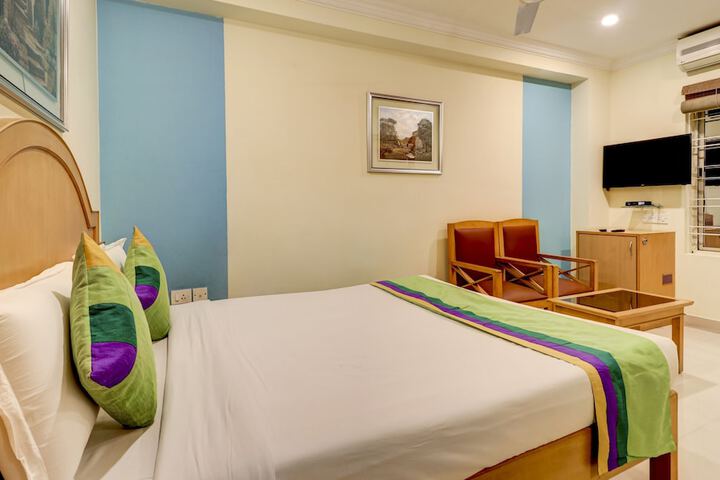 Room 34 of 65