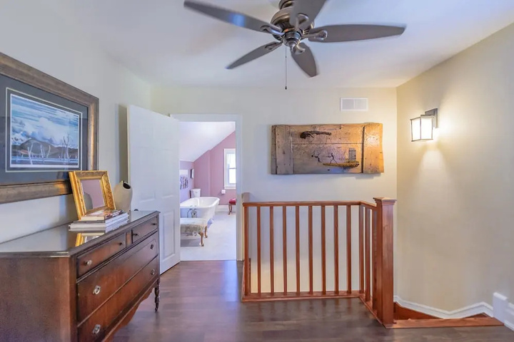 Room 2 of 16