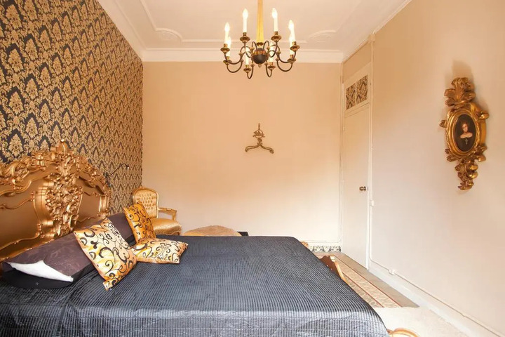Hotel Suite Photo