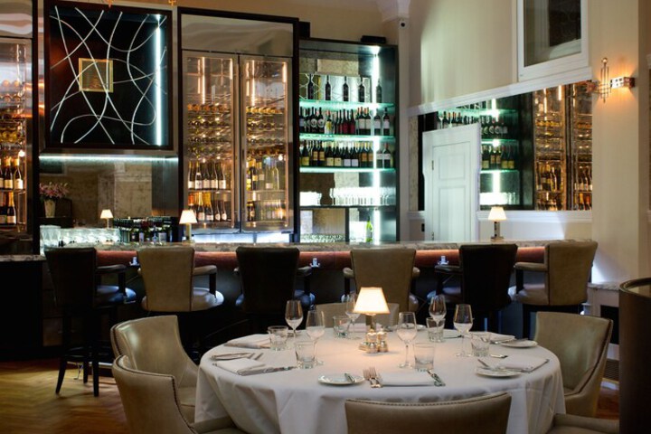 Dining 41 of 59
