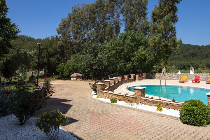 Pool 30 of 60