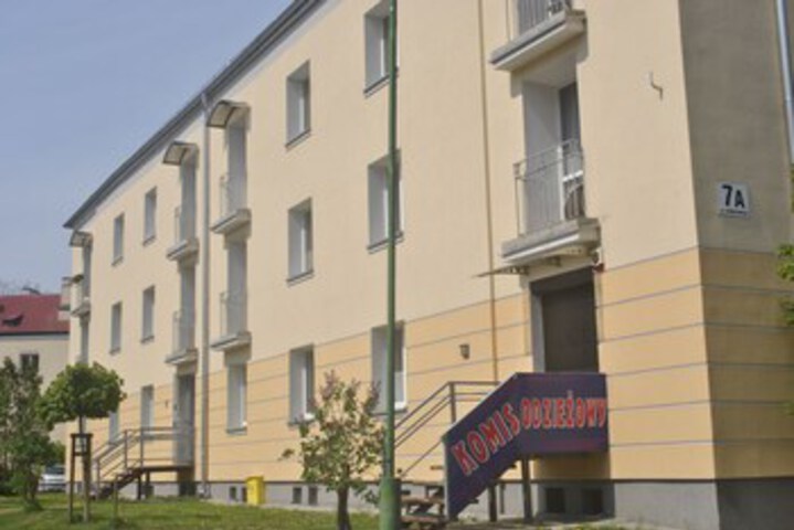 Hotel 4 of 80