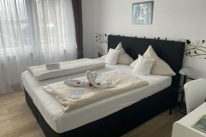 Room 14 of 45