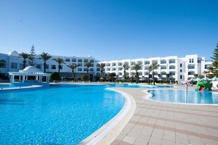 Pool Hotel