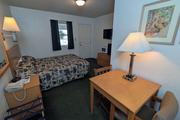 Room 68 of 84