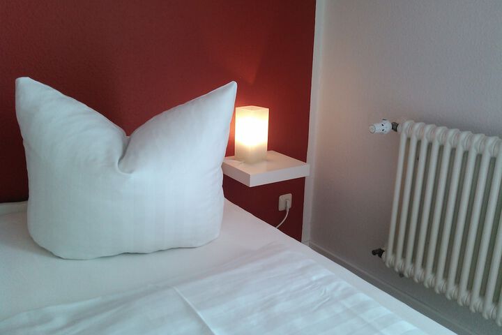 Room 5 of 35