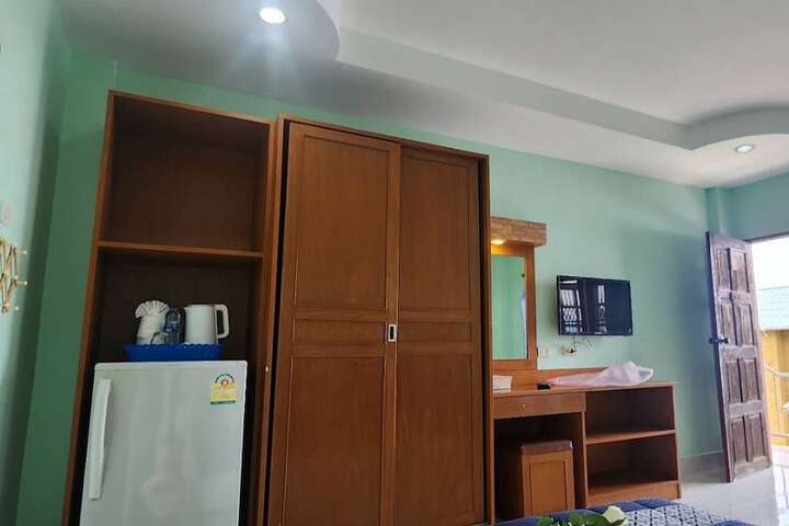 Room 56 of 77