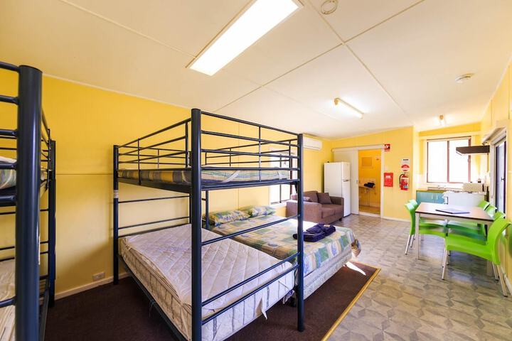 Room 7 of 25