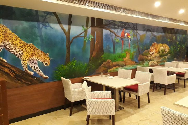 Ballroom/Hall 34 of 48