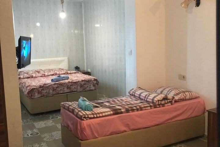 Room 35 of 88