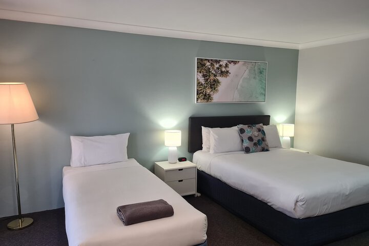 Room 9 of 26