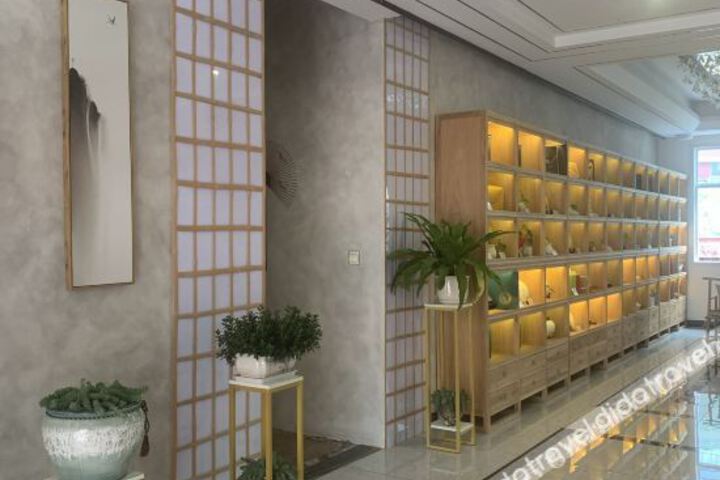 Hotel Interior 19 of 32