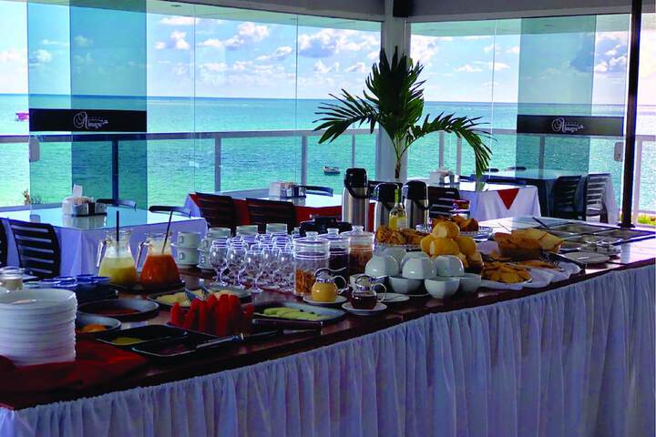 Dining 52 of 63