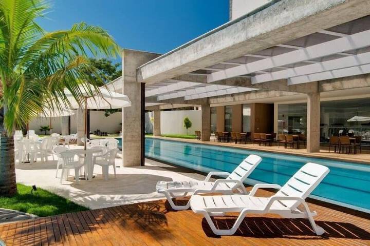 Pool Hotel