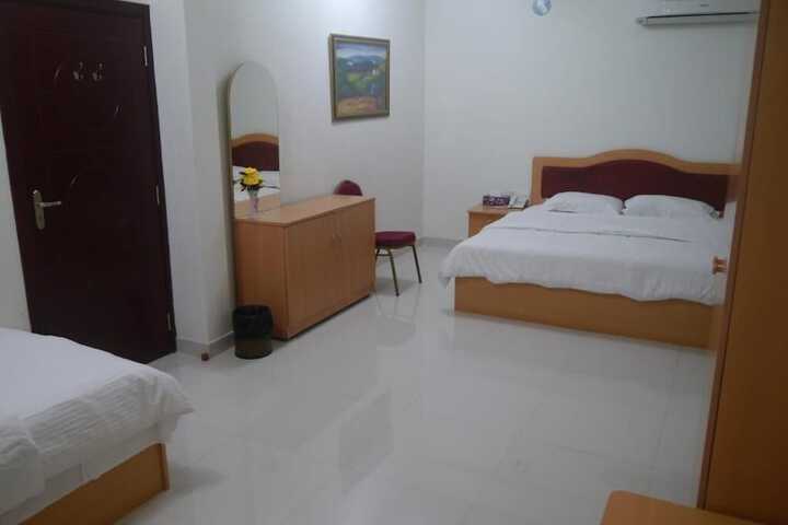 Room 6 of 19
