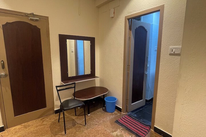 Room 26 of 35