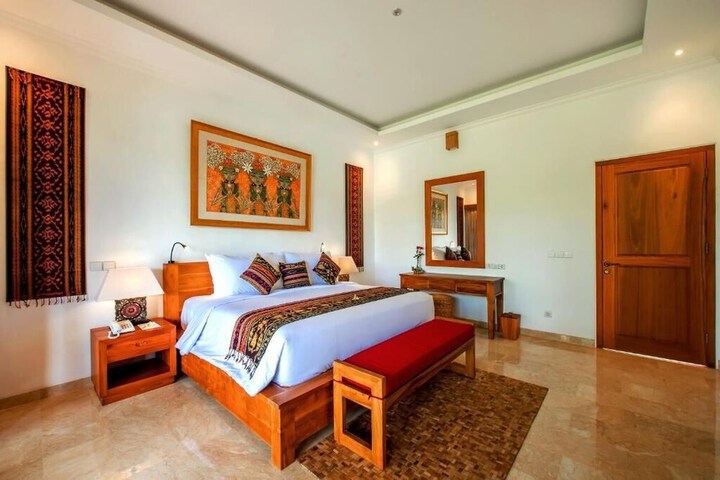 Room 10 of 73
