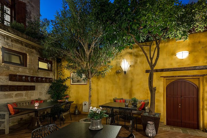 Hotel Exterior 205 of 223