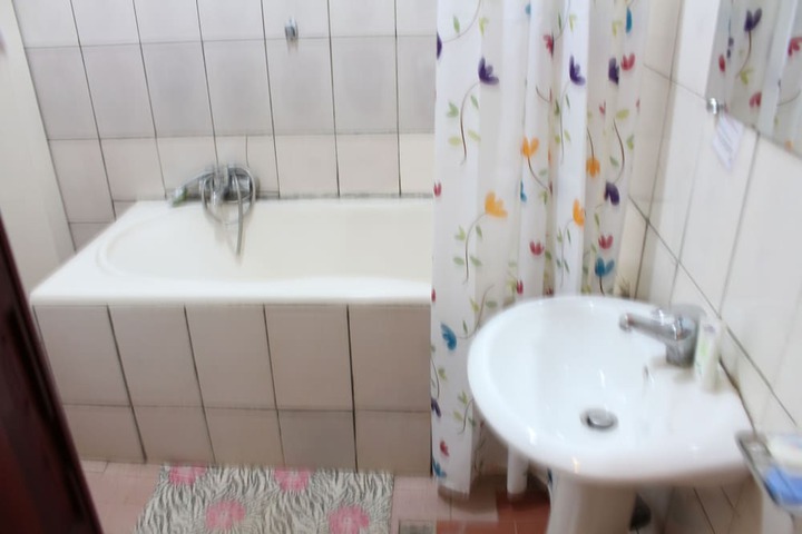 Room 20 of 38